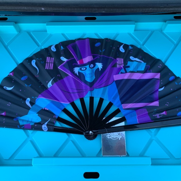👻 New with Tags: Disney Haunted Mansion Madame Folding Fan 👻 - Picture 1 of 4